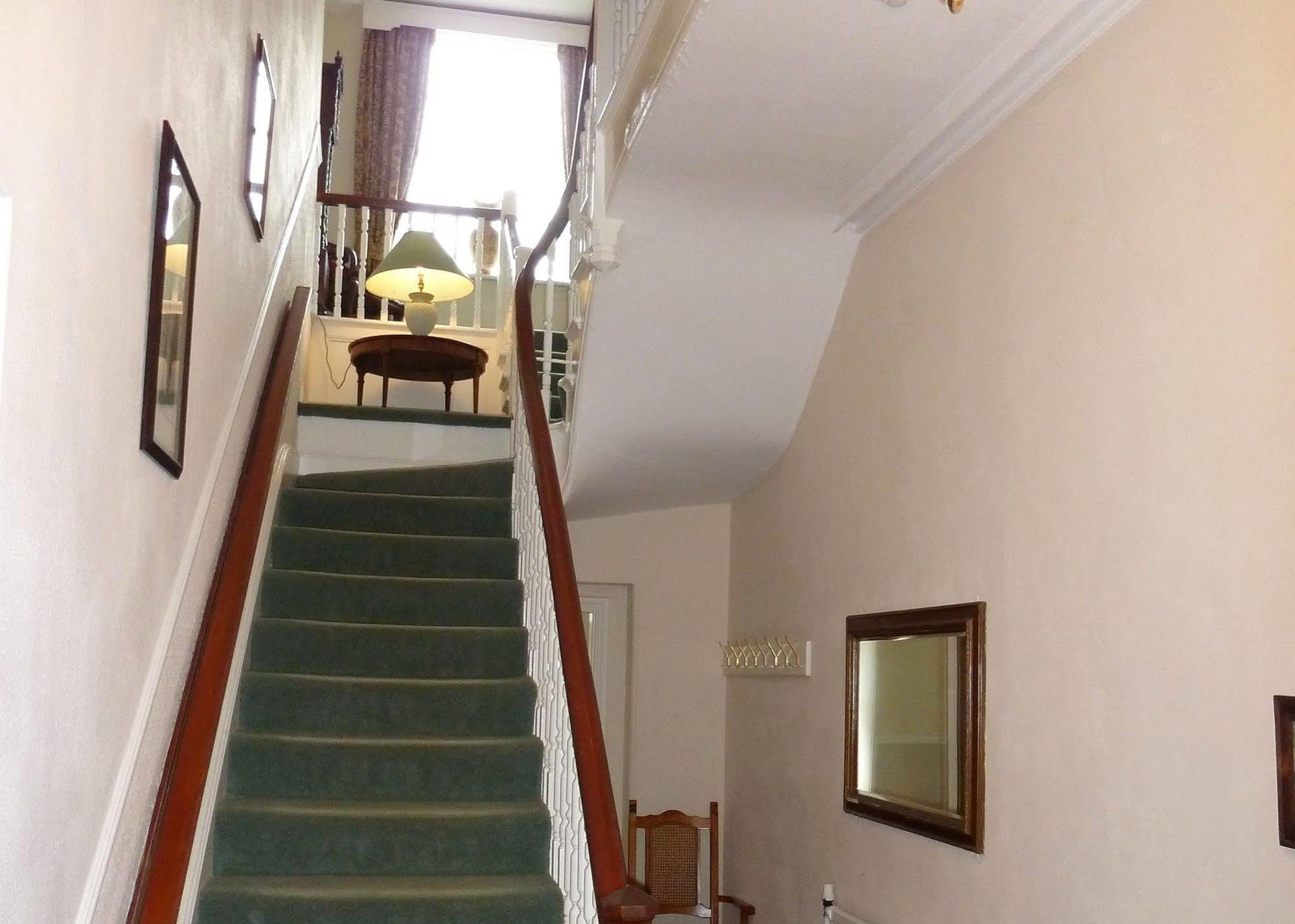 Oakhill Hotel Матлок Экстерьер фото